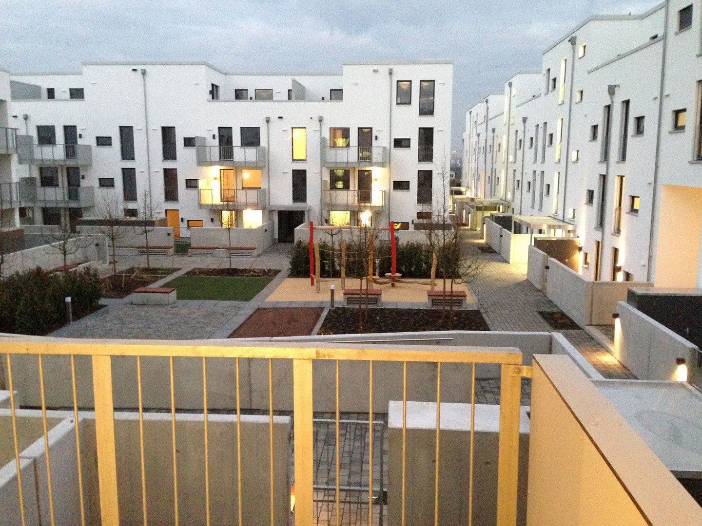 Prenájom bytu 1-izbový 35 m², Frankfurt, Hesensko Prenájom bytu 1-izbový 35 m², Frankfurt, Hesensko
