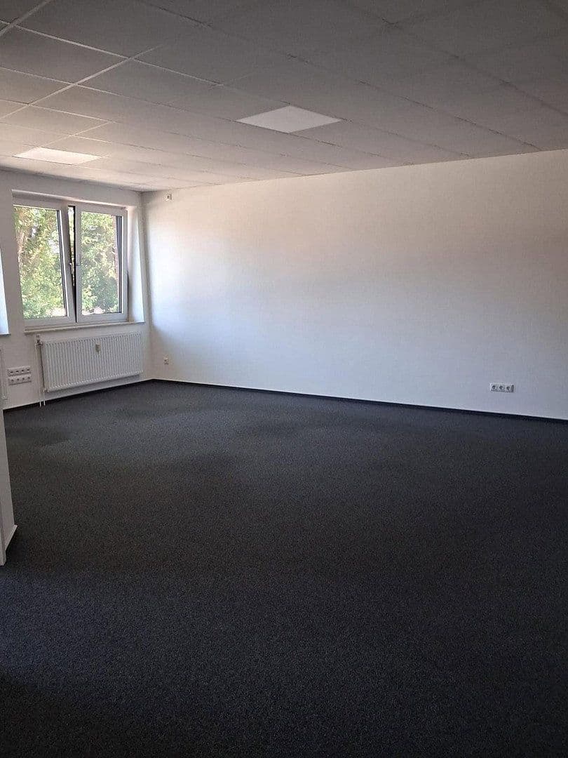 Prenájom kancelárie 107 m², Poststrasse 10-12, Zeven, Dolné Sasko Prenájom kancelárie 107 m², Poststrasse 10-12, Zeven, Dolné Sasko