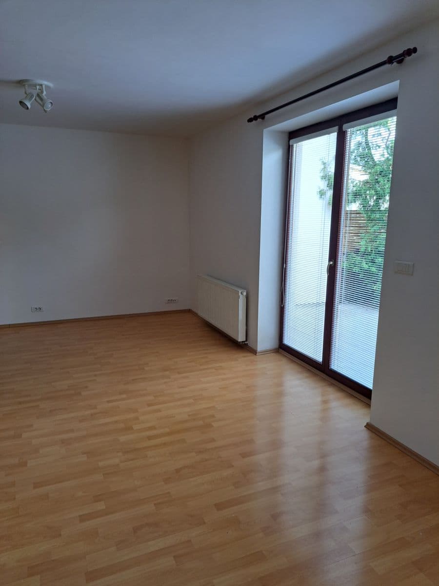 Prenájom domu 125 m², pozemok 212 m², Krylova, Zeleneč, Středočeský kraj Prenájom domu 125 m², pozemok 212 m², Krylova, Zeleneč, Středočeský kraj