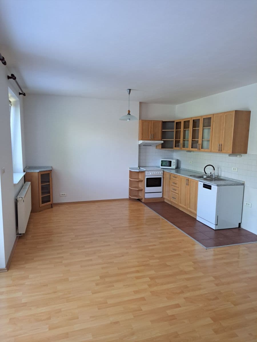 Prenájom domu 125 m², pozemok 212 m², Krylova, Zeleneč, Středočeský kraj Prenájom domu 125 m², pozemok 212 m², Krylova, Zeleneč, Středočeský kraj