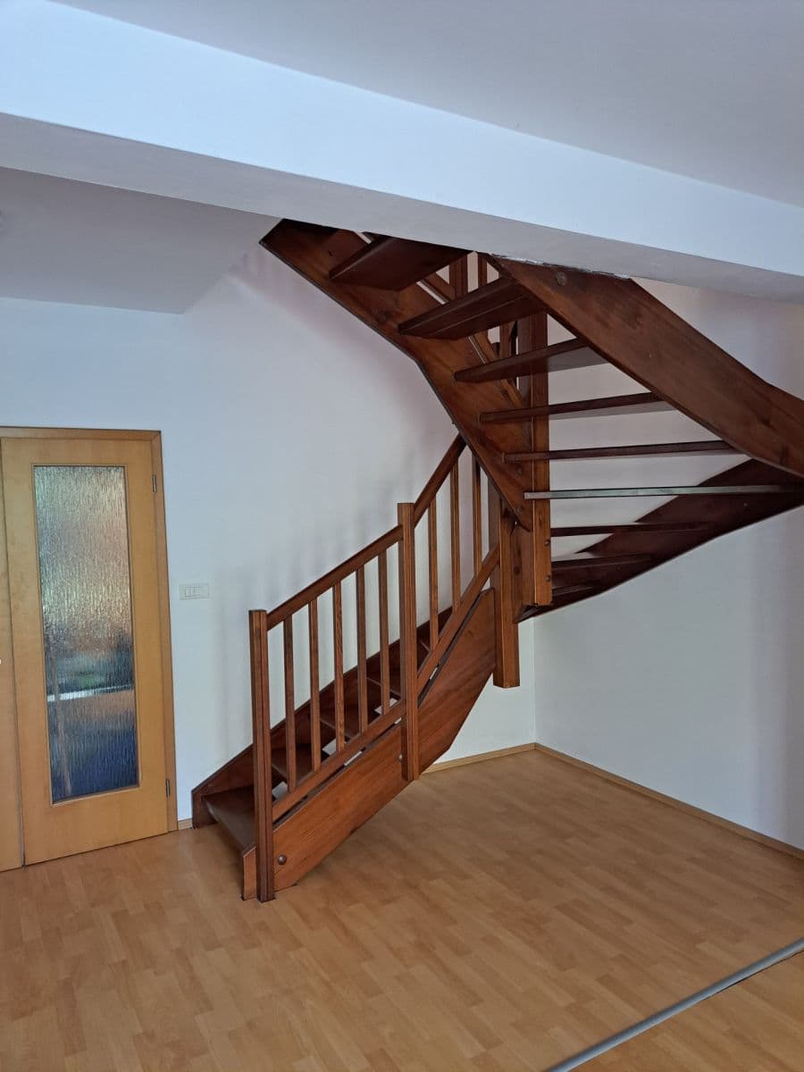 Prenájom domu 125 m², pozemok 212 m², Krylova, Zeleneč, Středočeský kraj Prenájom domu 125 m², pozemok 212 m², Krylova, Zeleneč, Středočeský kraj