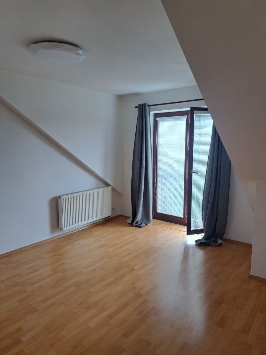 Prenájom domu 125 m², pozemok 212 m², Krylova, Zeleneč, Středočeský kraj Prenájom domu 125 m², pozemok 212 m², Krylova, Zeleneč, Středočeský kraj