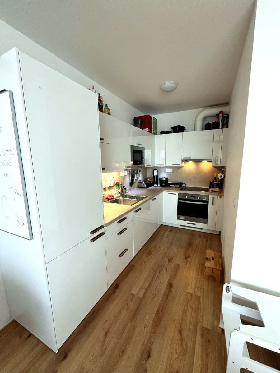 Prenájom bytu 3-izbový 70 m², Miloše Havla, Praha, Praha Prenájom bytu 3-izbový 70 m², Miloše Havla, Praha, Praha