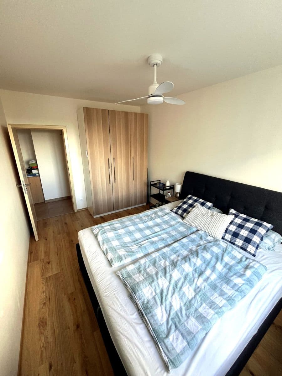 Prenájom bytu 3-izbový 70 m², Miloše Havla, Praha, Praha Prenájom bytu 3-izbový 70 m², Miloše Havla, Praha, Praha