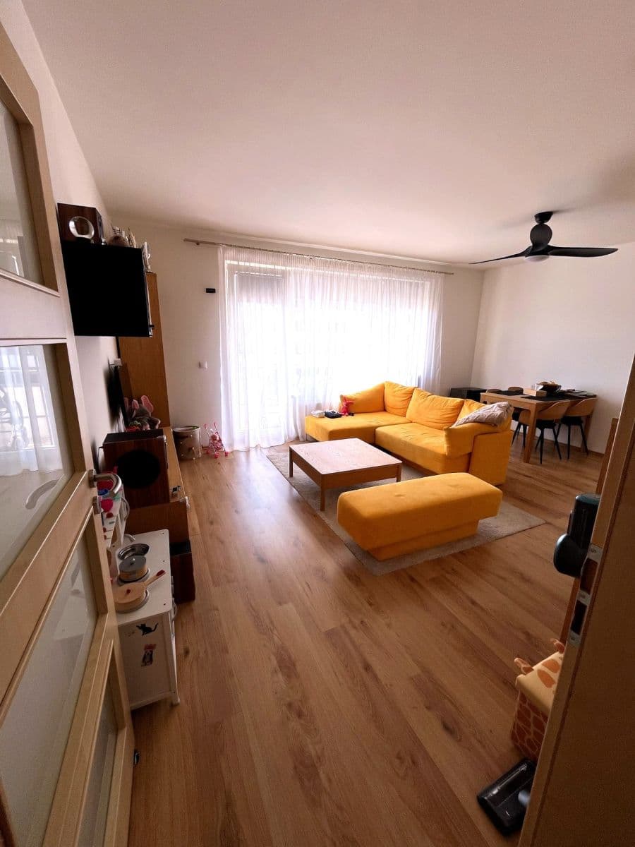 Prenájom bytu 3-izbový 70 m², Miloše Havla, Praha, Praha Prenájom bytu 3-izbový 70 m², Miloše Havla, Praha, Praha