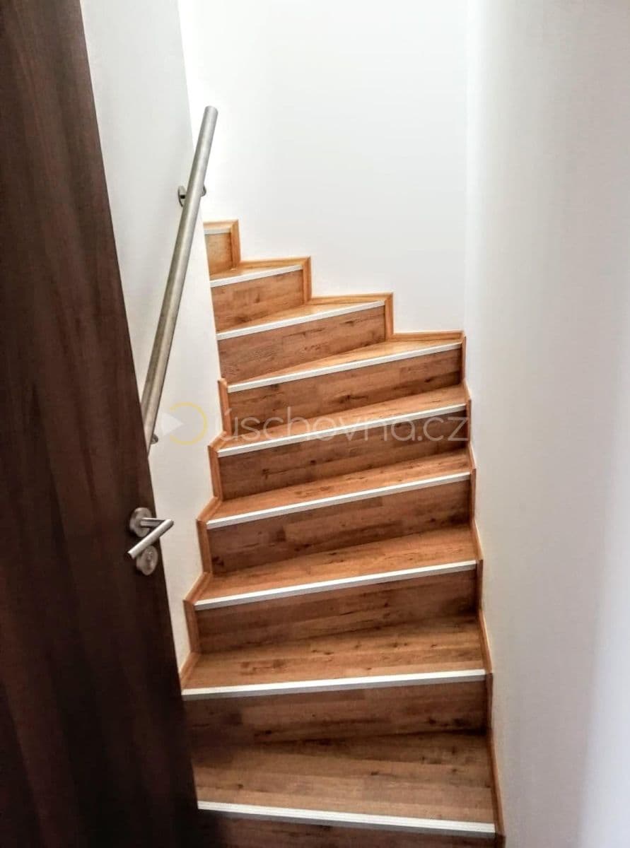 Prenájom bytu 2-izbový 40 m², U Hostavického potoka, Praha, Praha Prenájom bytu 2-izbový 40 m², U Hostavického potoka, Praha, Praha