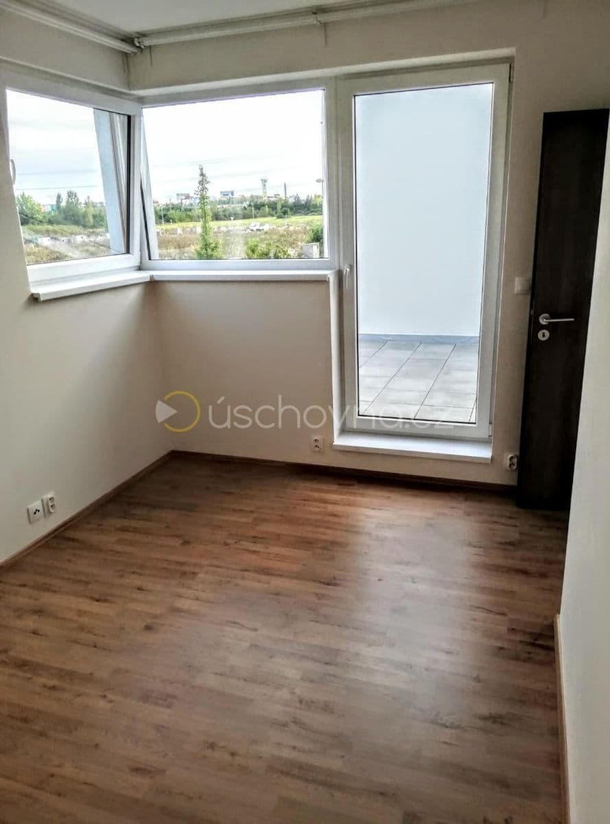 Prenájom bytu 2-izbový 40 m², U Hostavického potoka, Praha, Praha Prenájom bytu 2-izbový 40 m², U Hostavického potoka, Praha, Praha