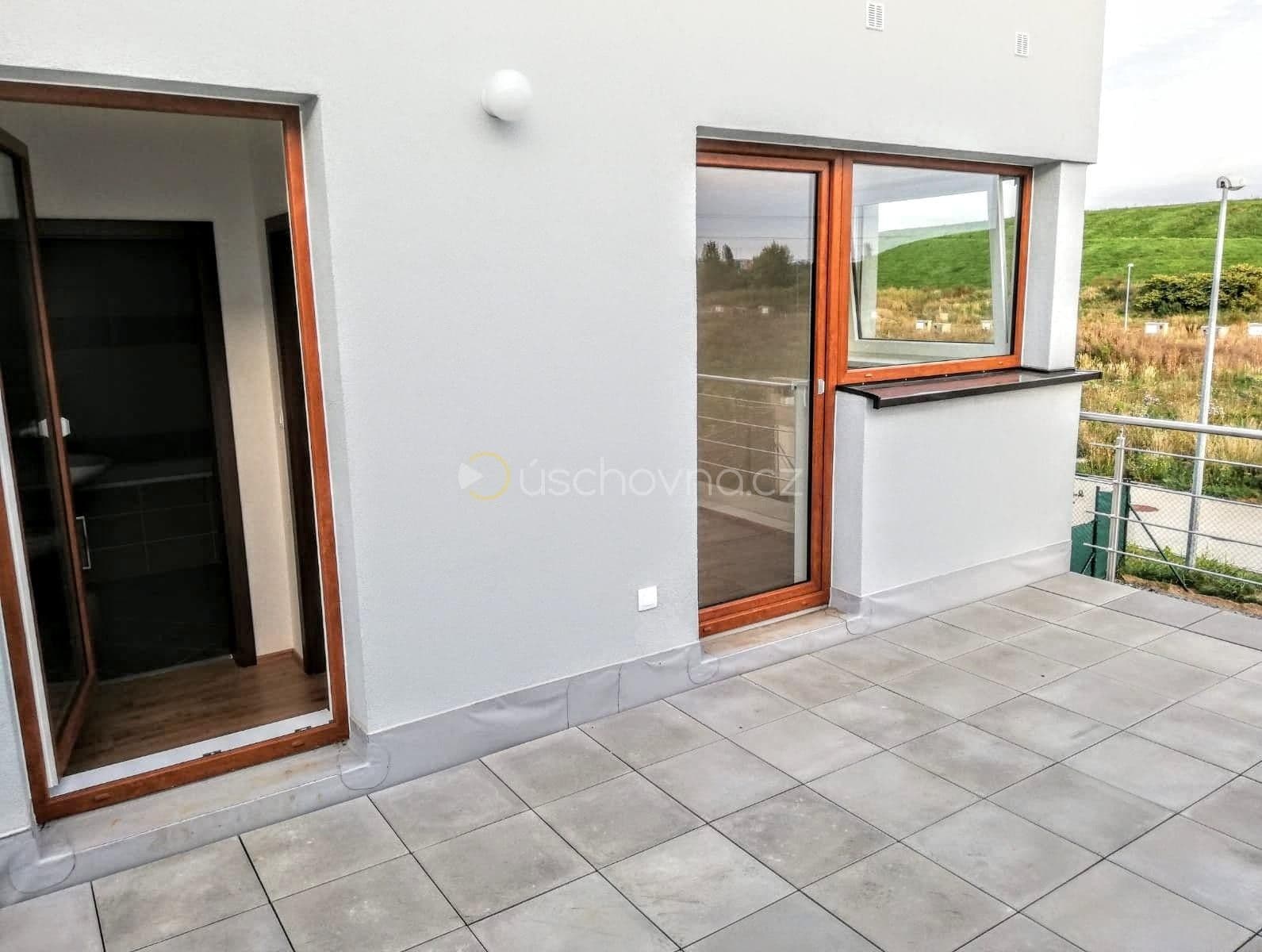 Prenájom bytu 2-izbový 40 m², U Hostavického potoka, Praha, Praha Prenájom bytu 2-izbový 40 m², U Hostavického potoka, Praha, Praha