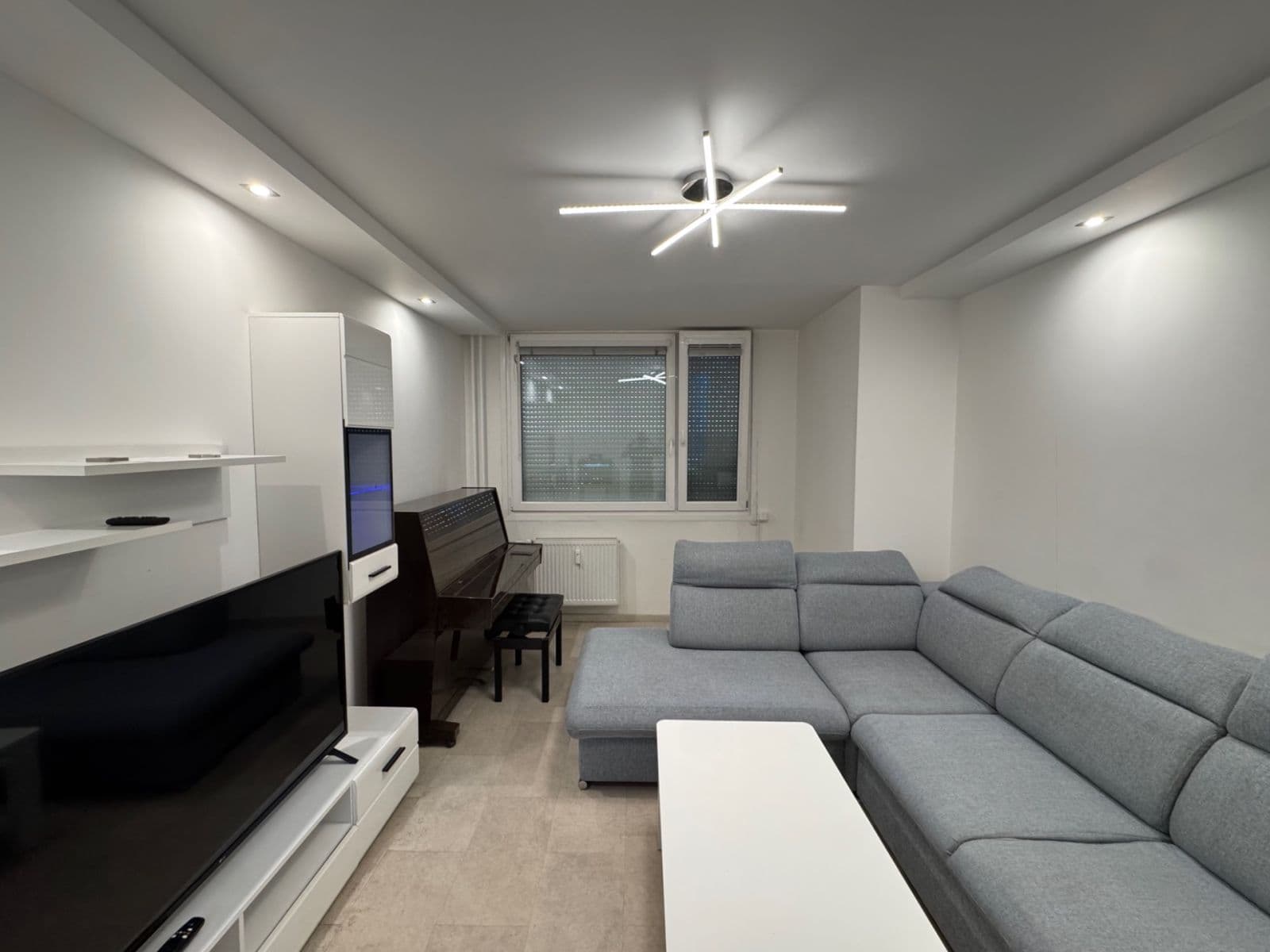 Prenájom bytu 3-izbový 65 m², Štichova, Praha, Praha Prenájom bytu 3-izbový 65 m², Štichova, Praha, Praha
