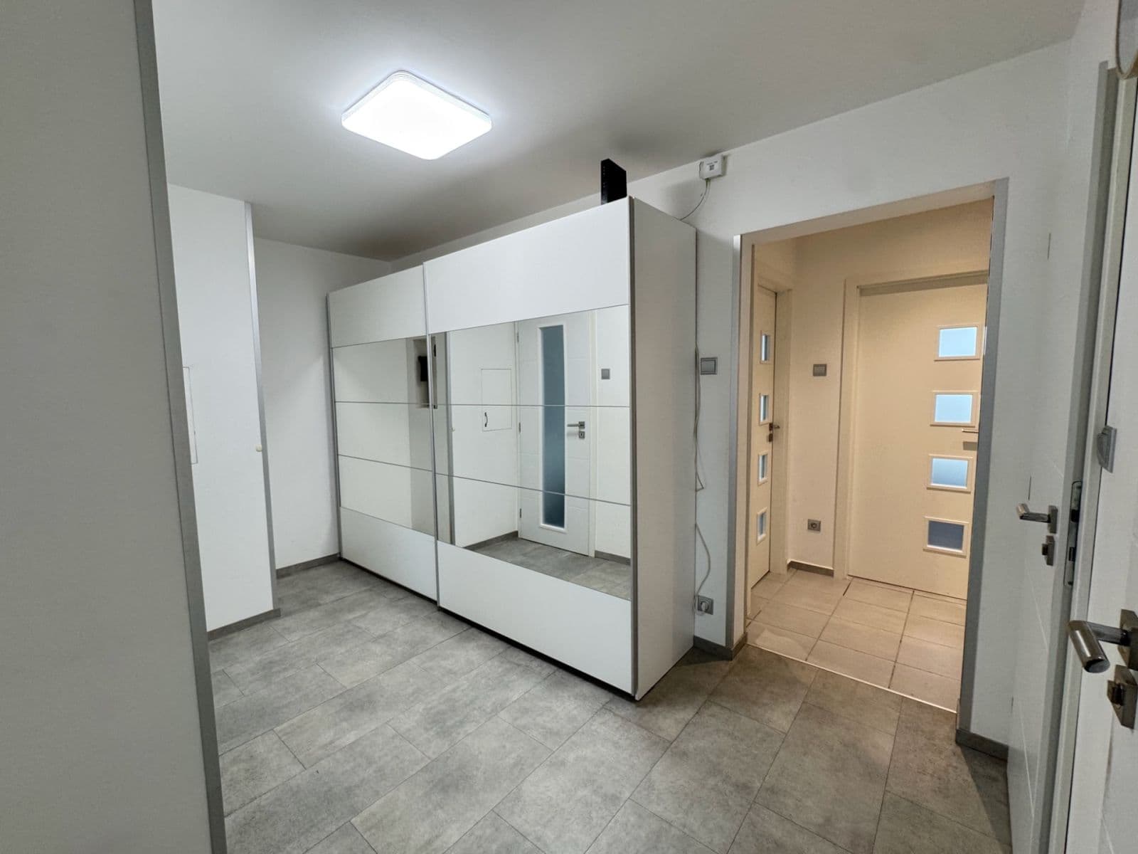 Prenájom bytu 3-izbový 65 m², Štichova, Praha, Praha Prenájom bytu 3-izbový 65 m², Štichova, Praha, Praha