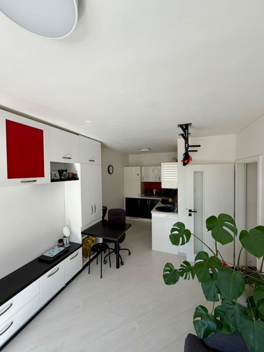 Predaj bytu 2-izbový 40 m², Jetelová, Praha, Praha Predaj bytu 2-izbový 40 m², Jetelová, Praha, Praha