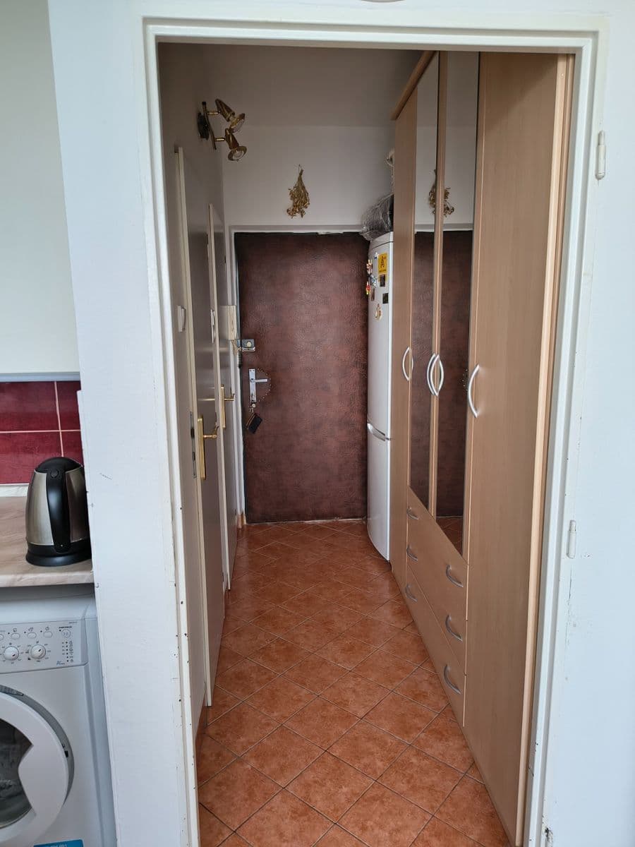 Predaj bytu 1-izbový 27 m², Hostýnská, Praha, Praha Predaj bytu 1-izbový 27 m², Hostýnská, Praha, Praha