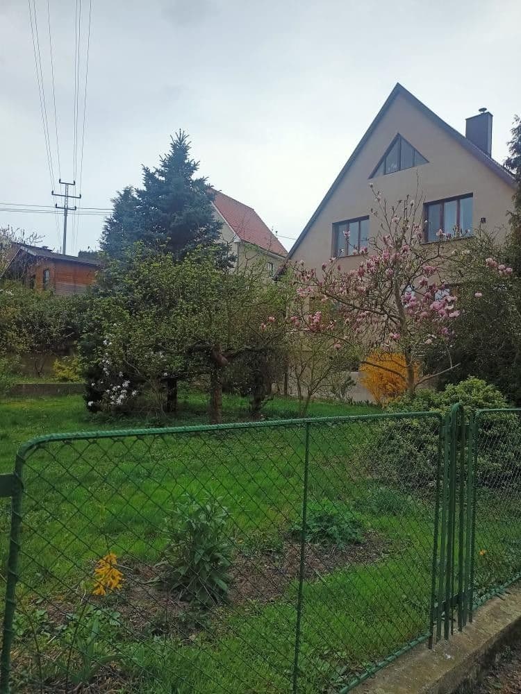 Prenájom bytu 3-izbový 100 m², Liběchov, Středočeský kraj Prenájom bytu 3-izbový 100 m², Liběchov, Středočeský kraj