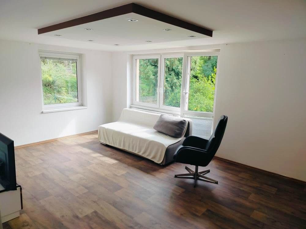 Prenájom bytu 3-izbový 100 m², Liběchov, Středočeský kraj Prenájom bytu 3-izbový 100 m², Liběchov, Středočeský kraj