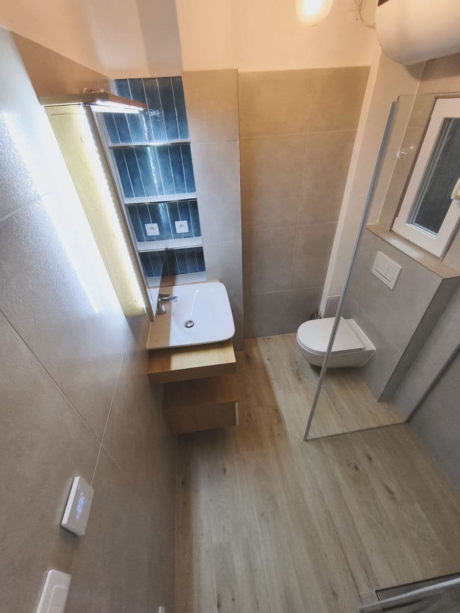 Prenájom bytu 1-izbový 25 m², Jičínská, Praha, Praha Prenájom bytu 1-izbový 25 m², Jičínská, Praha, Praha