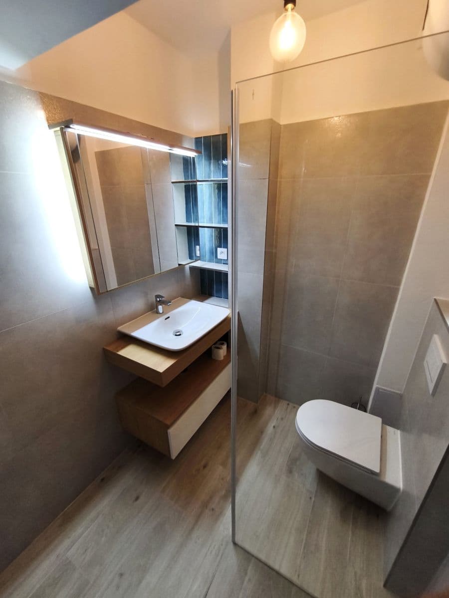 Prenájom bytu 1-izbový 25 m², Jičínská, Praha, Praha Prenájom bytu 1-izbový 25 m², Jičínská, Praha, Praha