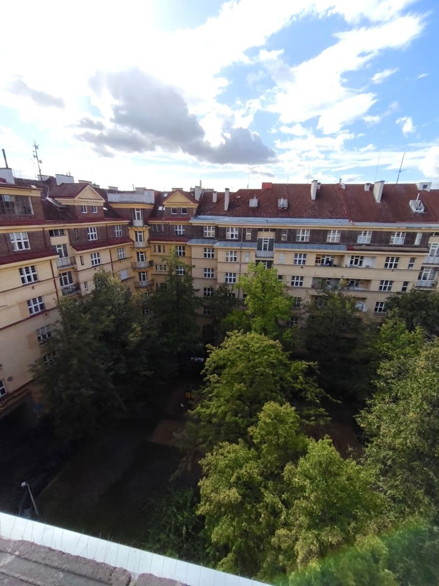 Prenájom bytu 1-izbový 25 m², Jičínská, Praha, Praha Prenájom bytu 1-izbový 25 m², Jičínská, Praha, Praha