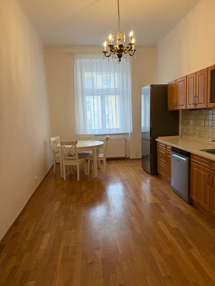 Prenájom bytu 2-izbový 85 m², Ruská, Praha, Praha Prenájom bytu 2-izbový 85 m², Ruská, Praha, Praha