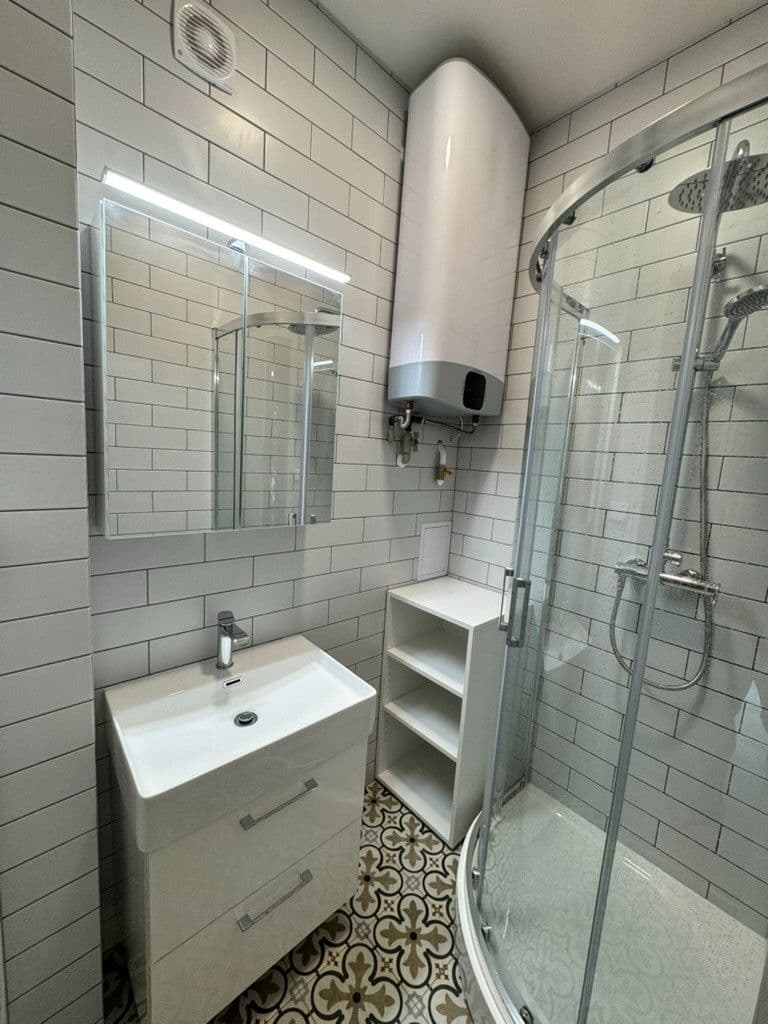Prenájom bytu 2-izbový 39 m², Terronská, Praha, Praha Prenájom bytu 2-izbový 39 m², Terronská, Praha, Praha