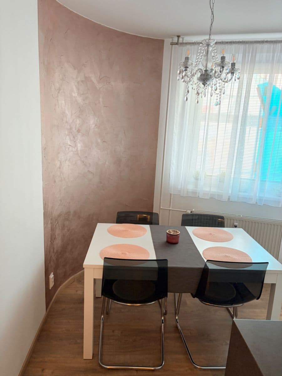 Prenájom bytu 2-izbový 66 m², Handkeho, Olomouc, Olomoucký kraj Prenájom bytu 2-izbový 66 m², Handkeho, Olomouc, Olomoucký kraj
