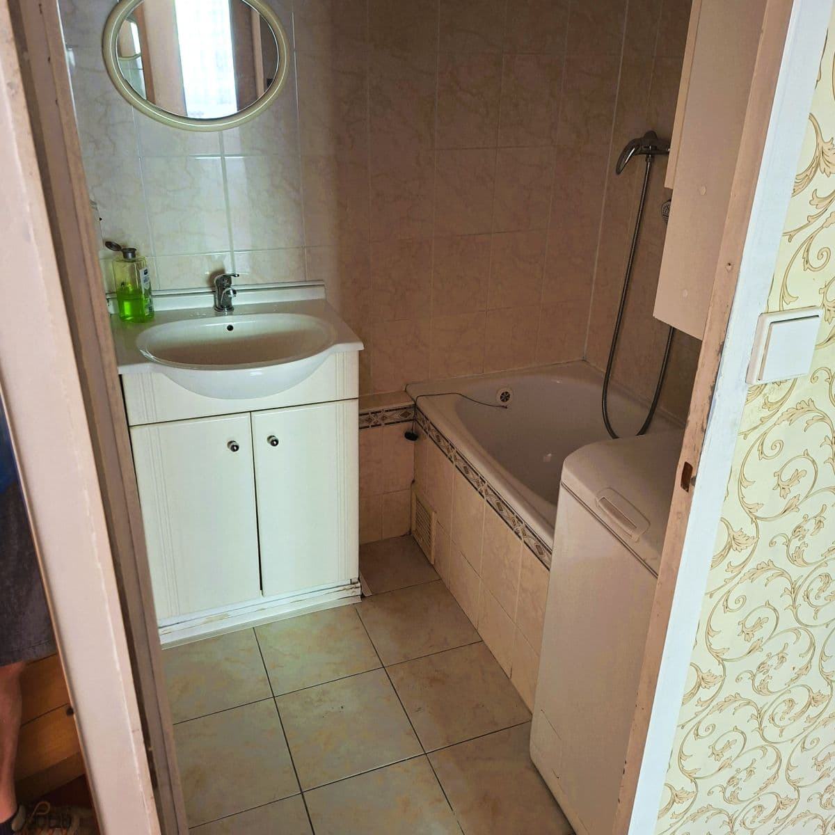 Predaj bytu 3-izbový 68 m², Polská, Kladno, Středočeský kraj Predaj bytu 3-izbový 68 m², Polská, Kladno, Středočeský kraj