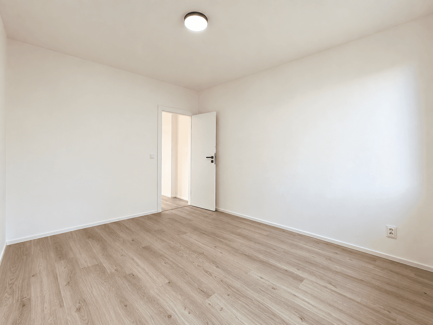 Predaj bytu 3-izbový 57 m², 28. října, Neratovice, Středočeský kraj Predaj bytu 3-izbový 57 m², 28. října, Neratovice, Středočeský kraj