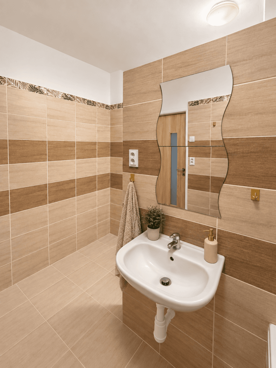 Predaj bytu 3-izbový 55 m², Varnsdorfská, Praha, Praha Predaj bytu 3-izbový 55 m², Varnsdorfská, Praha, Praha