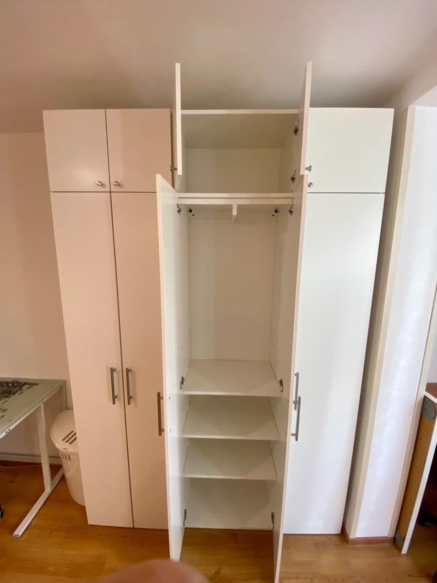 Prenájom bytu 1-izbový 22 m², Kuželova, Praha, Praha Prenájom bytu 1-izbový 22 m², Kuželova, Praha, Praha