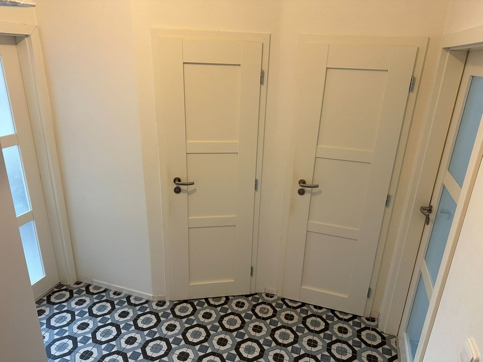 Prenájom bytu 1-izbový 50 m², Horoušanská, Praha, Praha Prenájom bytu 1-izbový 50 m², Horoušanská, Praha, Praha