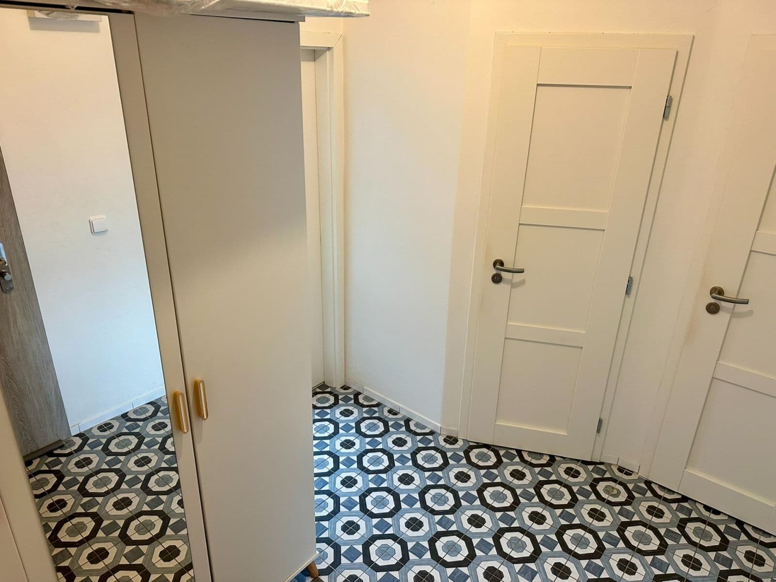 Prenájom bytu 1-izbový 50 m², Horoušanská, Praha, Praha Prenájom bytu 1-izbový 50 m², Horoušanská, Praha, Praha