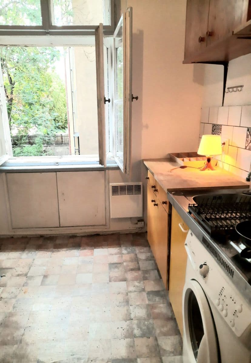 Prenájom bytu 2-izbový 65 m², Krásova, Praha, Praha Prenájom bytu 2-izbový 65 m², Krásova, Praha, Praha