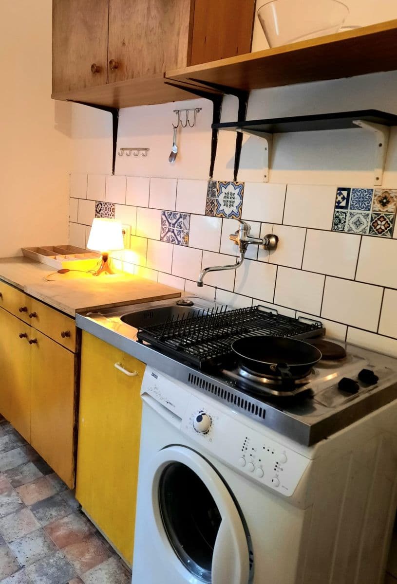 Prenájom bytu 2-izbový 65 m², Krásova, Praha, Praha Prenájom bytu 2-izbový 65 m², Krásova, Praha, Praha