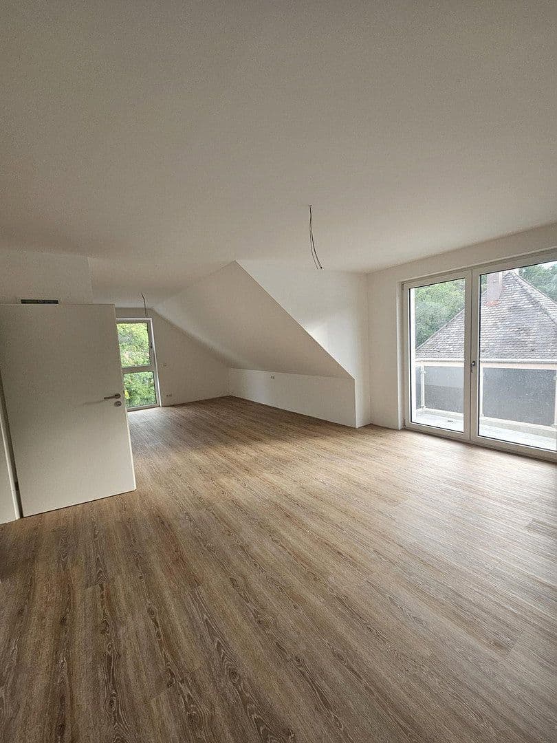 Prenájom bytu 3-izbový 70 m², Nürnberg, Bavorsko Prenájom bytu 3-izbový 70 m², Nürnberg, Bavorsko