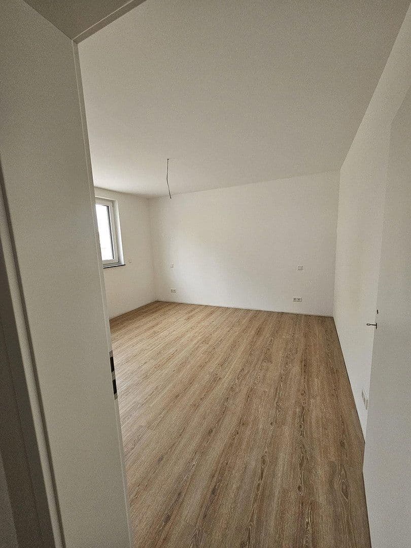 Prenájom bytu 3-izbový 81 m², Nürnberg, Bavorsko Prenájom bytu 3-izbový 81 m², Nürnberg, Bavorsko