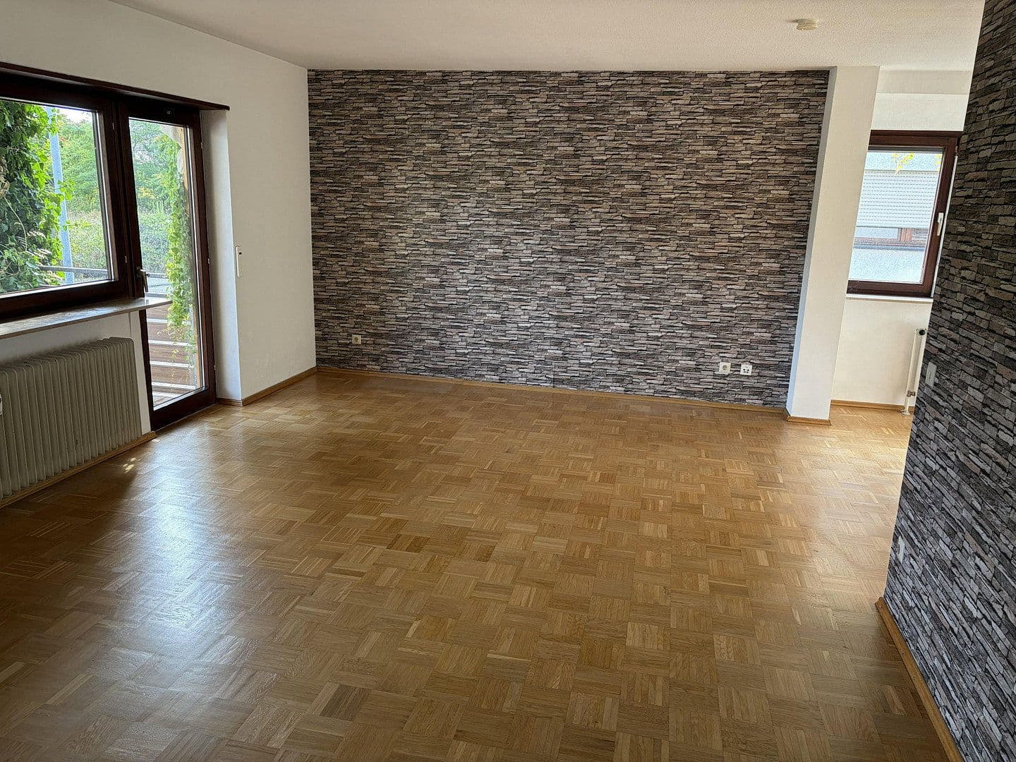 Prenájom bytu 3-izbový 96 m², Im Merkelgrund 5, Brühl, Bádensko-Wurttembersko Prenájom bytu 3-izbový 96 m², Im Merkelgrund 5, Brühl, Bádensko-Wurttembersko