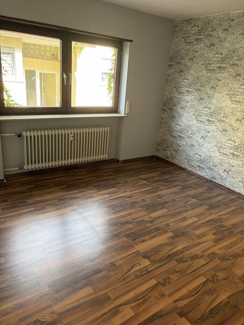 Prenájom bytu 3-izbový 96 m², Im Merkelgrund 5, Brühl, Bádensko-Wurttembersko Prenájom bytu 3-izbový 96 m², Im Merkelgrund 5, Brühl, Bádensko-Wurttembersko