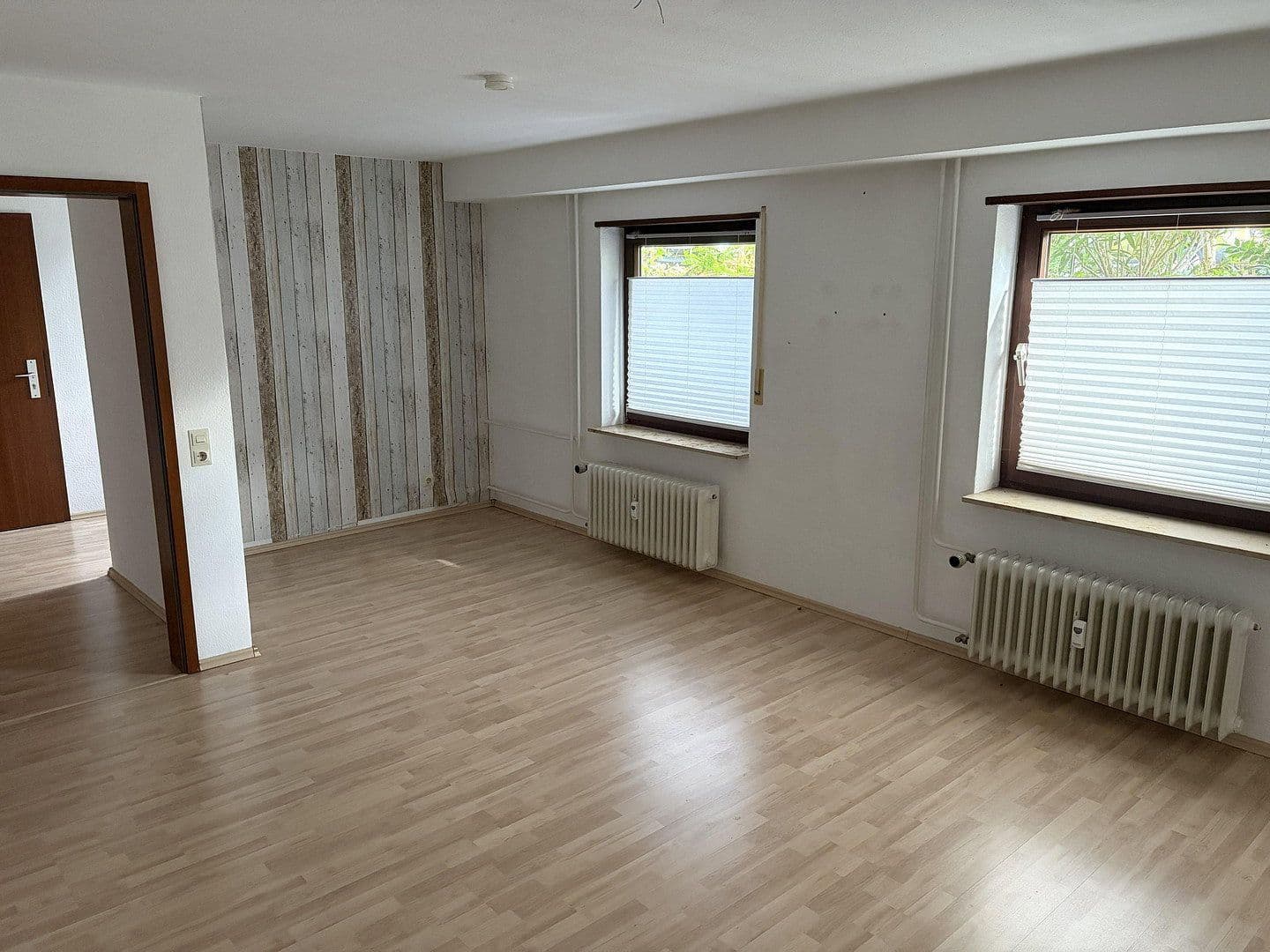 Prenájom bytu 3-izbový 96 m², Im Merkelgrund 5, Brühl, Bádensko-Wurttembersko Prenájom bytu 3-izbový 96 m², Im Merkelgrund 5, Brühl, Bádensko-Wurttembersko