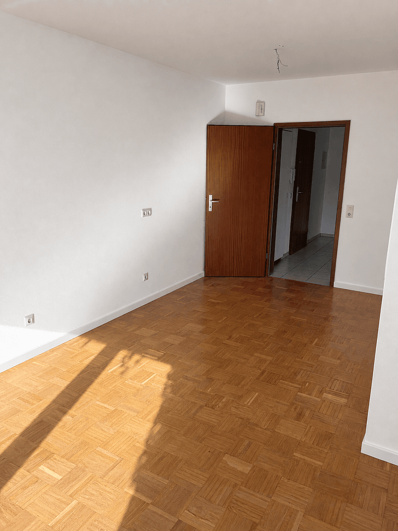 Prenájom bytu 3-izbový 96 m², Im Merkelgrund 5, Brühl, Bádensko-Wurttembersko Prenájom bytu 3-izbový 96 m², Im Merkelgrund 5, Brühl, Bádensko-Wurttembersko