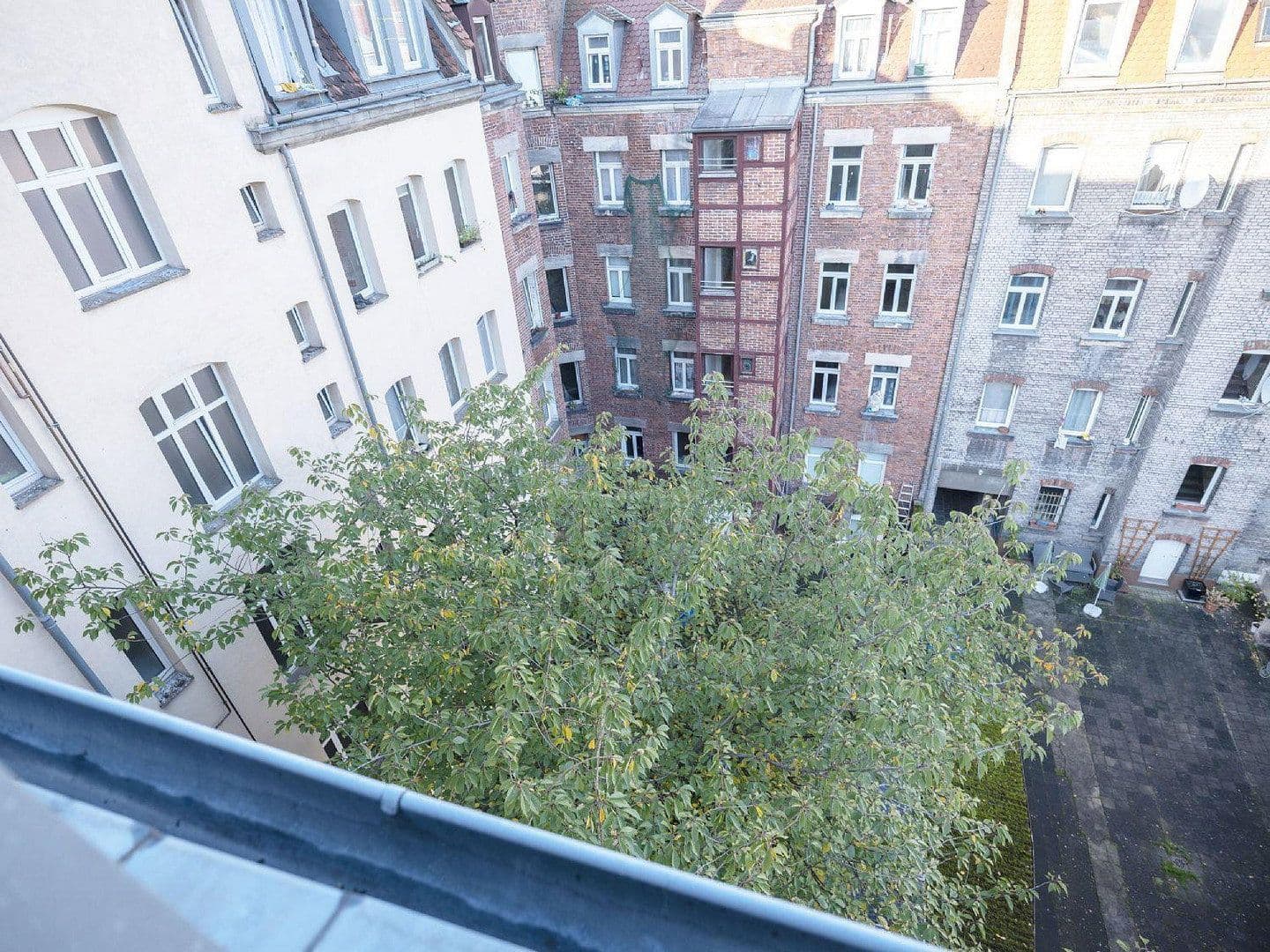 Prenájom bytu 4-izbový 104 m², Leopoldstrasse 8, Nürnberg, Bavorsko Prenájom bytu 4-izbový 104 m², Leopoldstrasse 8, Nürnberg, Bavorsko