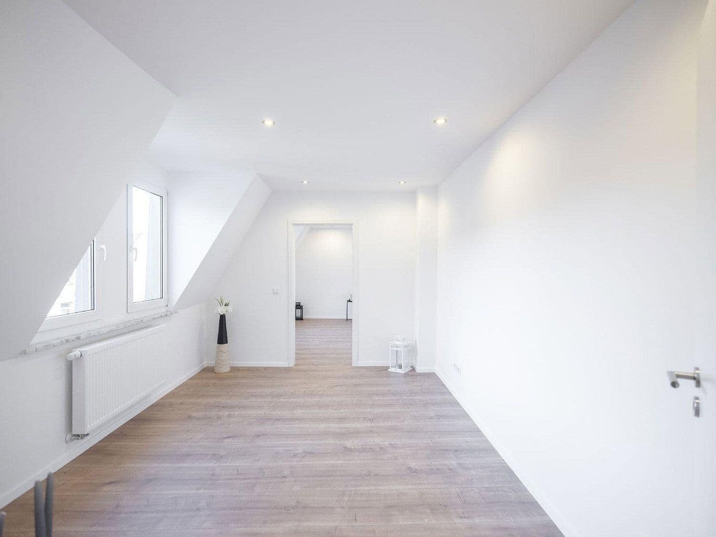 Prenájom bytu 4-izbový 104 m², Leopoldstrasse 8, Nürnberg, Bavorsko Prenájom bytu 4-izbový 104 m², Leopoldstrasse 8, Nürnberg, Bavorsko