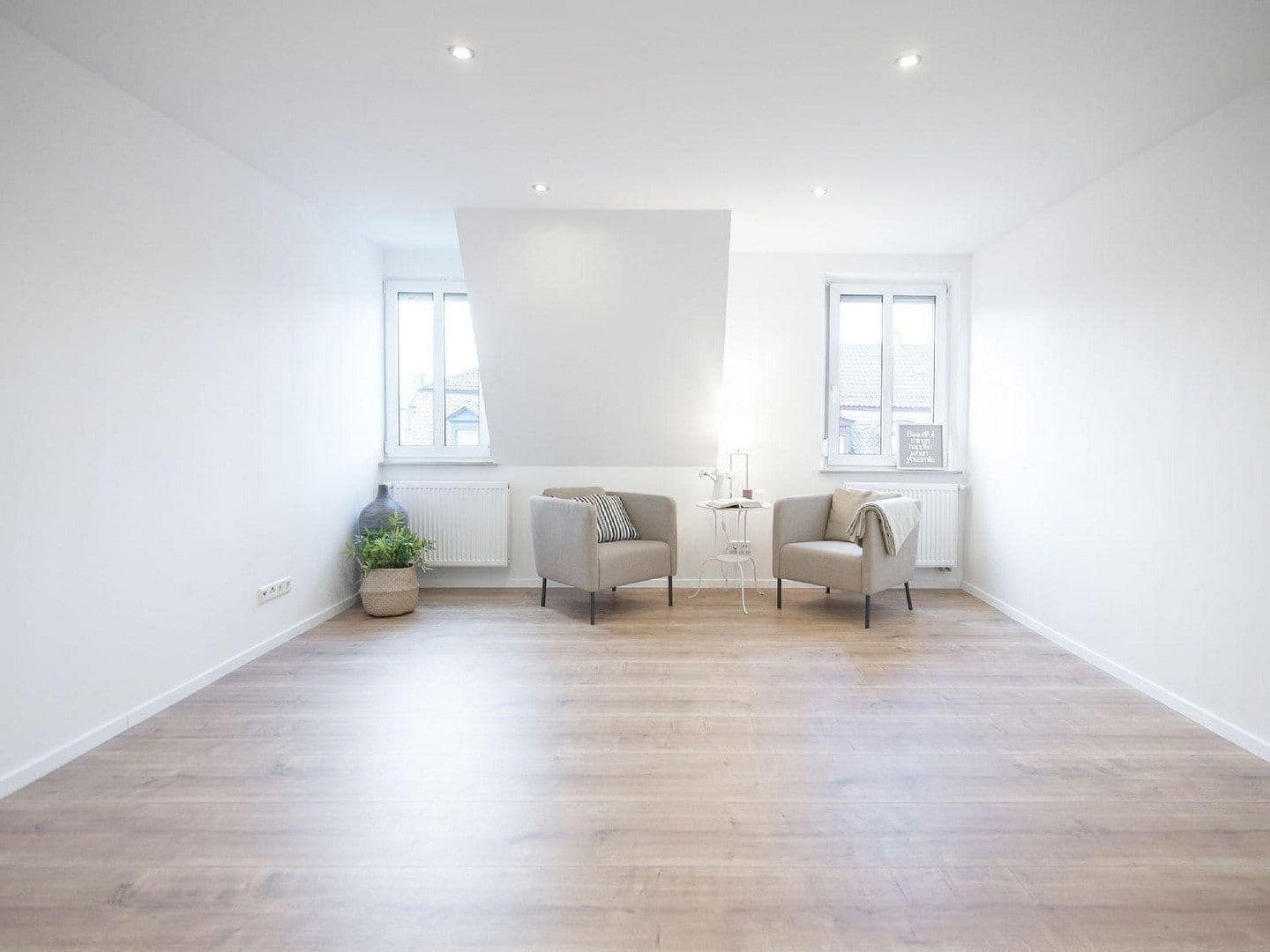 Prenájom bytu 4-izbový 104 m², Leopoldstrasse 8, Nürnberg, Bavorsko Prenájom bytu 4-izbový 104 m², Leopoldstrasse 8, Nürnberg, Bavorsko