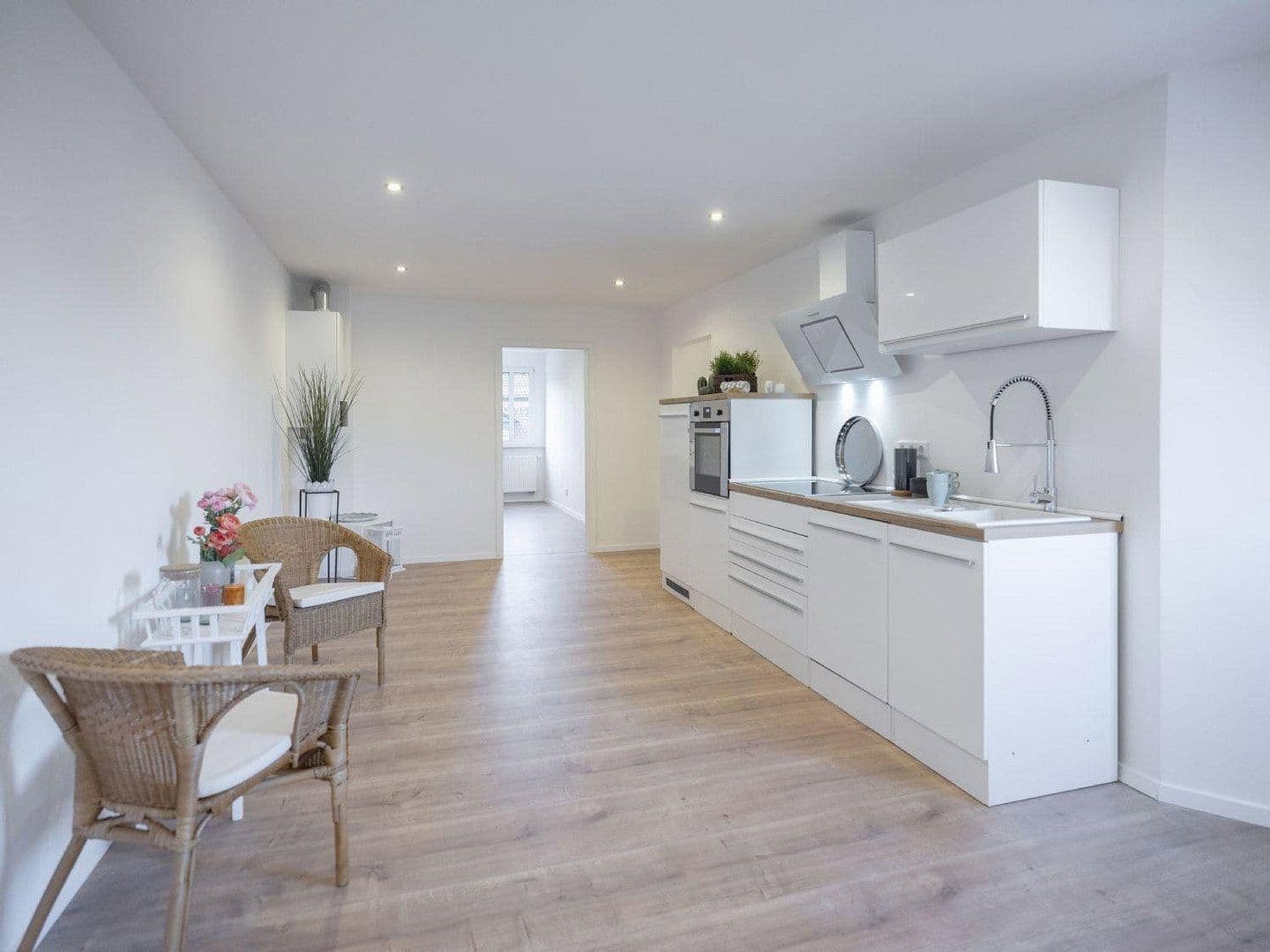 Prenájom bytu 4-izbový 104 m², Leopoldstrasse 8, Nürnberg, Bavorsko Prenájom bytu 4-izbový 104 m², Leopoldstrasse 8, Nürnberg, Bavorsko