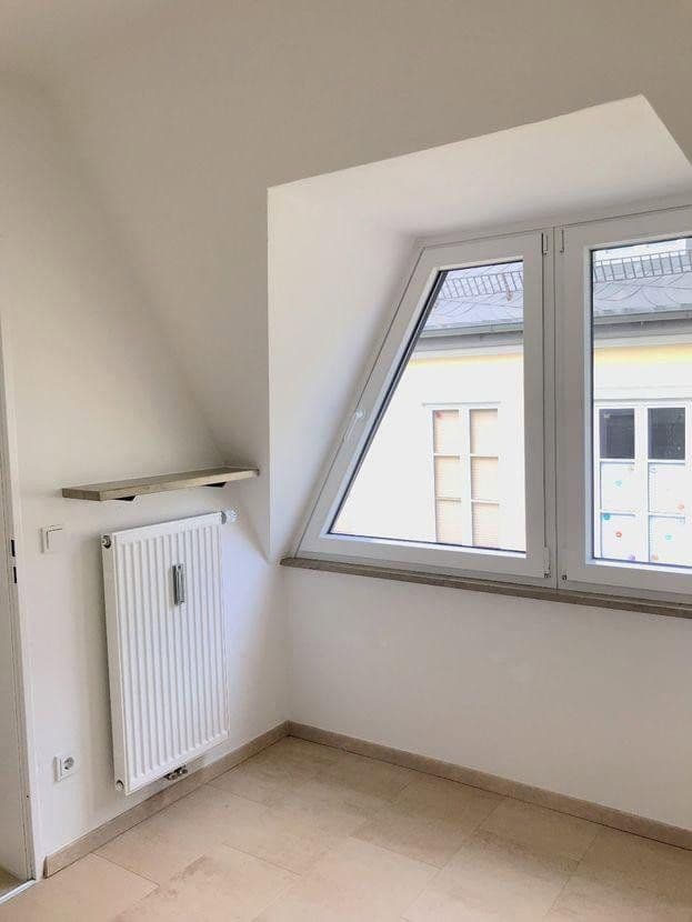 Prenájom bytu 2-izbový 72 m², München, Bavorsko Prenájom bytu 2-izbový 72 m², München, Bavorsko