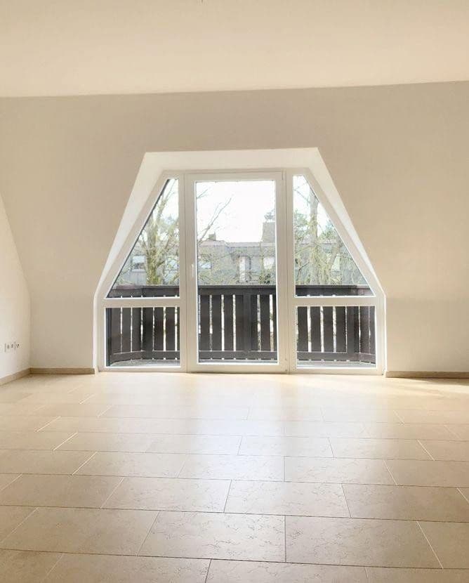 Prenájom bytu 2-izbový 72 m², München, Bavorsko Prenájom bytu 2-izbový 72 m², München, Bavorsko