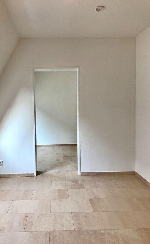 Prenájom bytu 2-izbový 72 m², München, Bavorsko Prenájom bytu 2-izbový 72 m², München, Bavorsko