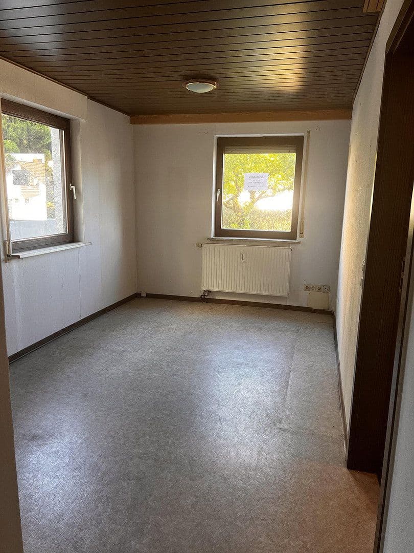 Predaj domu 140 m², pozemok 611 m², Neuenstadt am Kocher, Bádensko-Wurttembersko Predaj domu 140 m², pozemok 611 m², Neuenstadt am Kocher, Bádensko-Wurttembersko