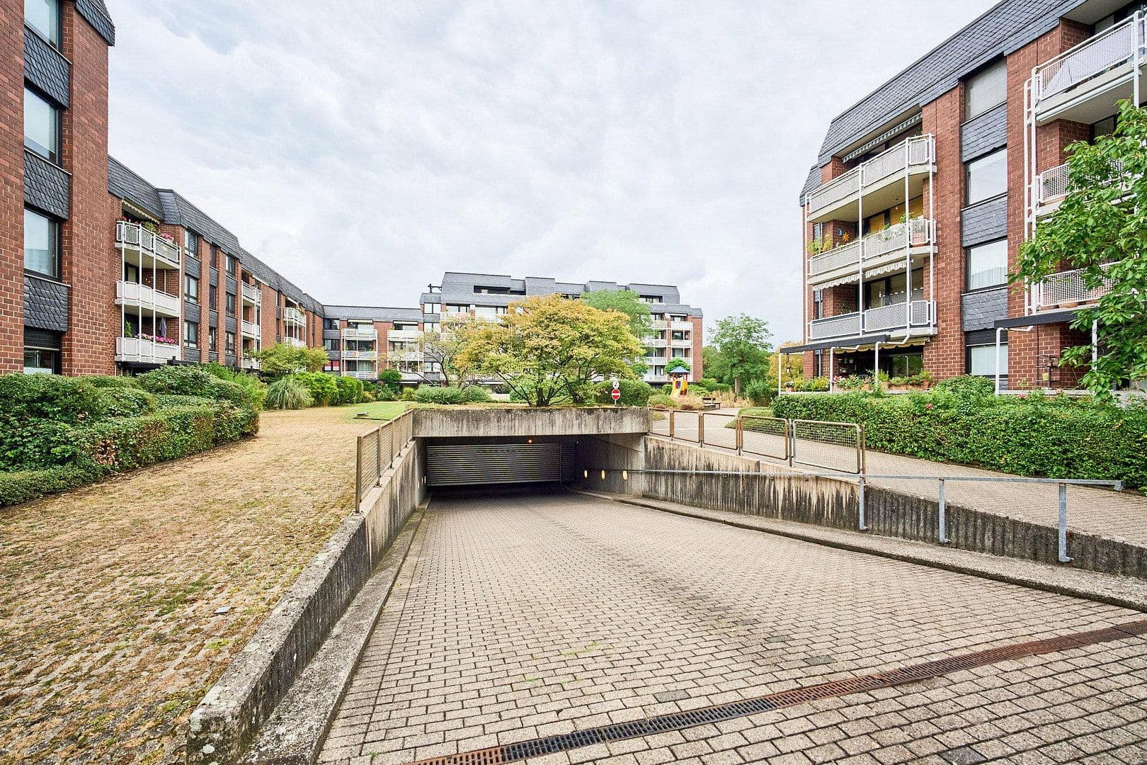 Predaj bytu 3-izbový 93 m², Düsseldorf, Severné Porýnie - Westfálsko Predaj bytu 3-izbový 93 m², Düsseldorf, Severné Porýnie - Westfálsko