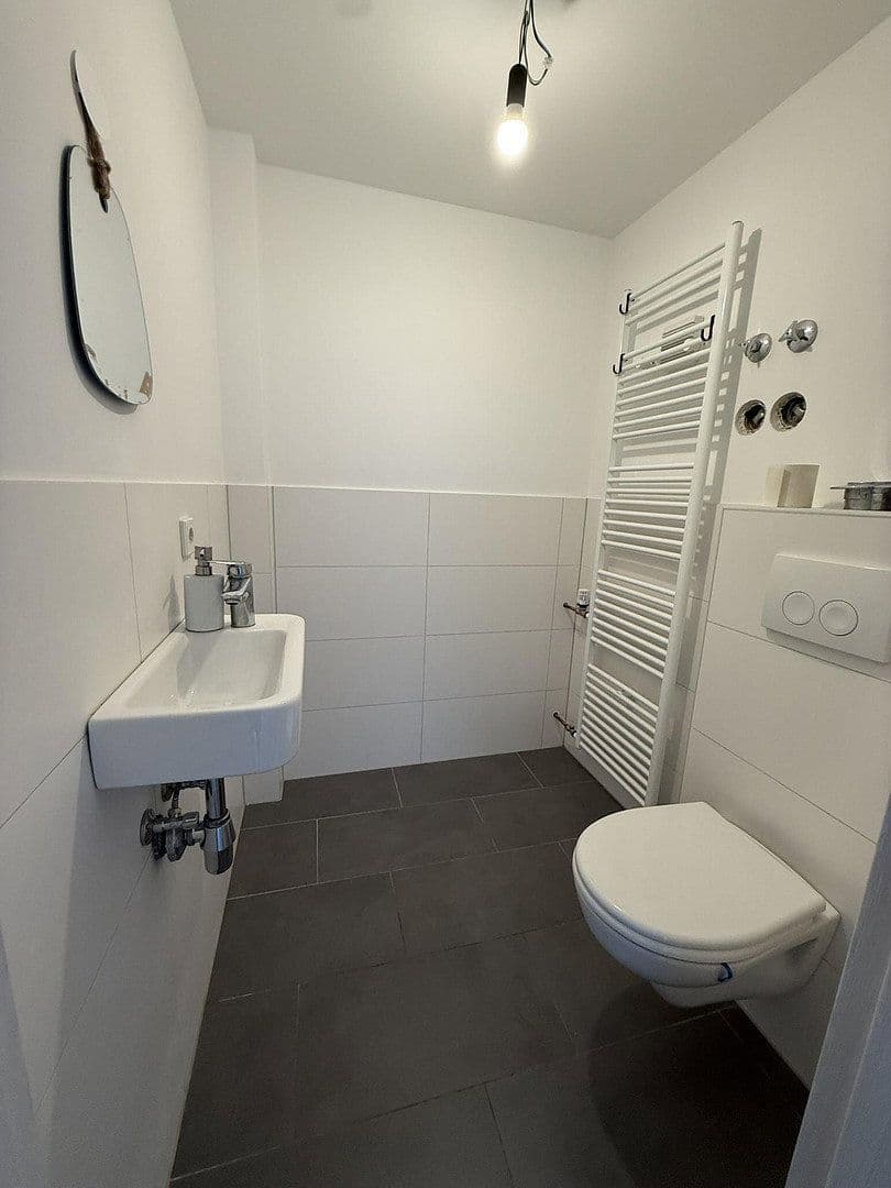 Prenájom kancelárie 85 m², Untere Vorstadt 26, Tuttlingen, Bádensko-Wurttembersko Prenájom kancelárie 85 m², Untere Vorstadt 26, Tuttlingen, Bádensko-Wurttembersko