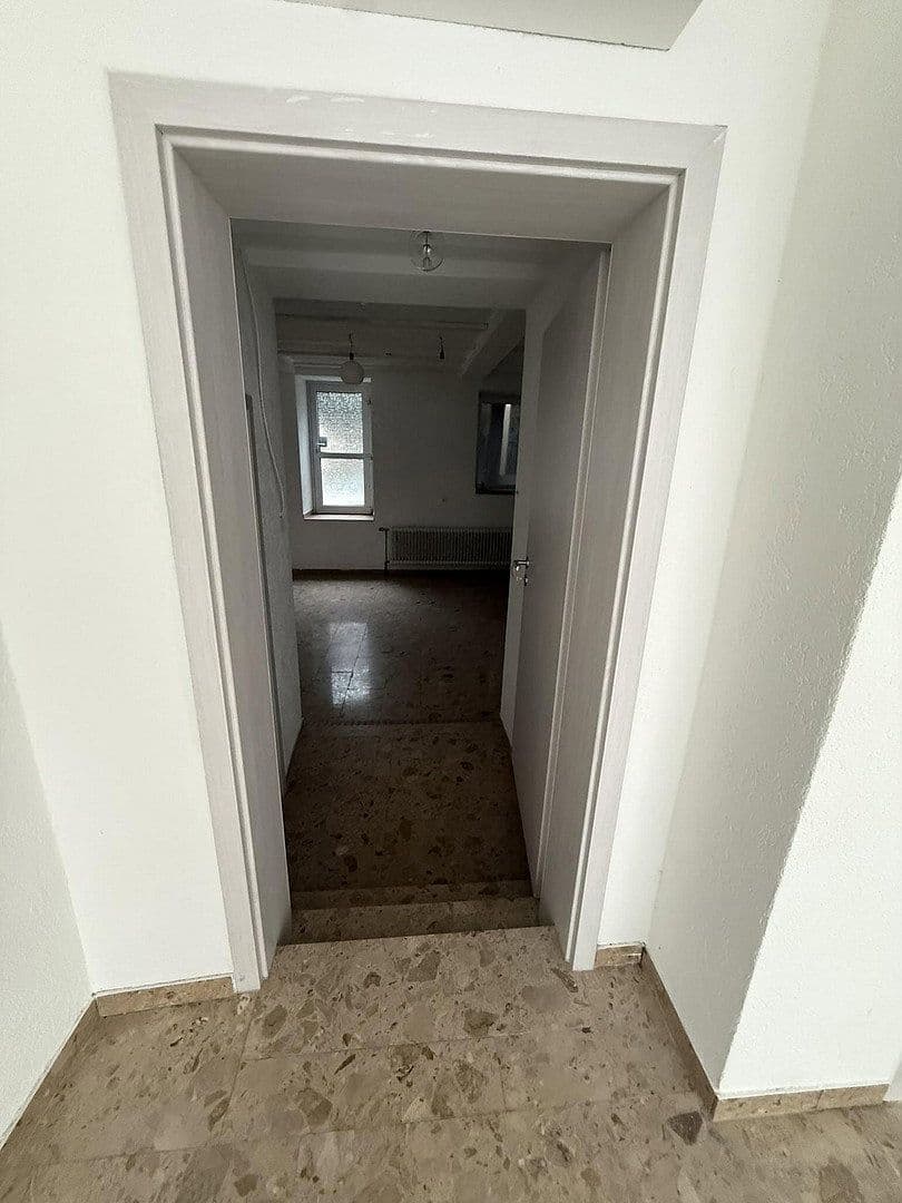 Prenájom kancelárie 85 m², Untere Vorstadt 26, Tuttlingen, Bádensko-Wurttembersko Prenájom kancelárie 85 m², Untere Vorstadt 26, Tuttlingen, Bádensko-Wurttembersko