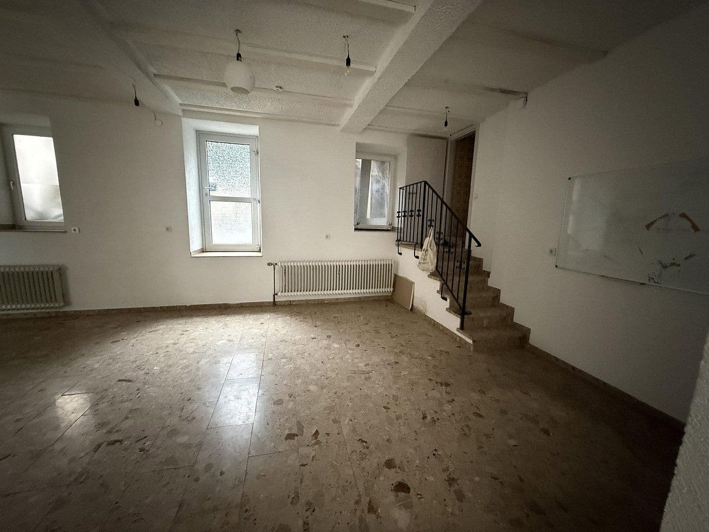 Prenájom kancelárie 85 m², Untere Vorstadt 26, Tuttlingen, Bádensko-Wurttembersko Prenájom kancelárie 85 m², Untere Vorstadt 26, Tuttlingen, Bádensko-Wurttembersko